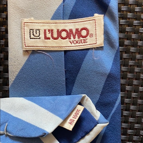 Cool blue abstract Japanese tie - Picture 4 of 4